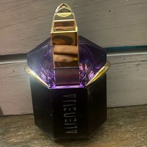 Alien by Thierry Mugler Eau de Parfum spray 1 oz
